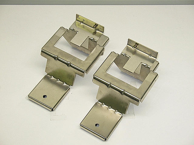 IP1WW-KSU STD BRACKET 主装置床置用品-S