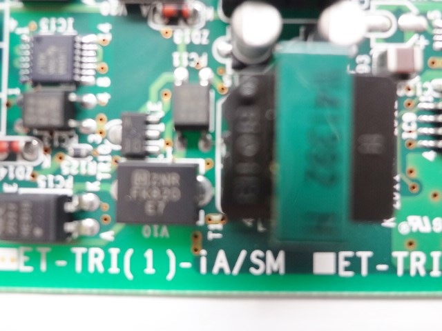 ET-TRI(1)-iA/SM   2�������ʥ����������󥿡��ե�����
