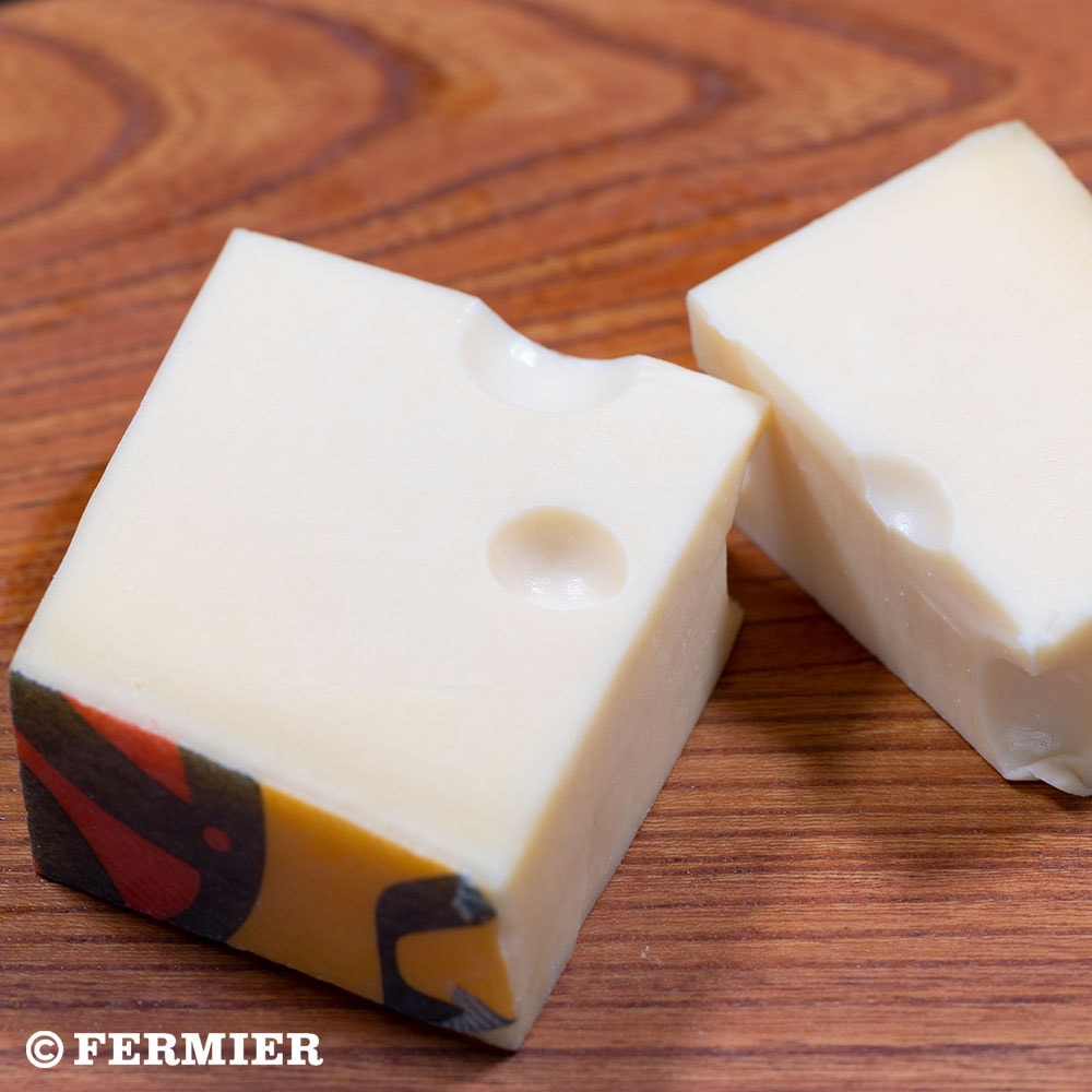 ヤールスバーグ JARLSBERG（1パック約200g）