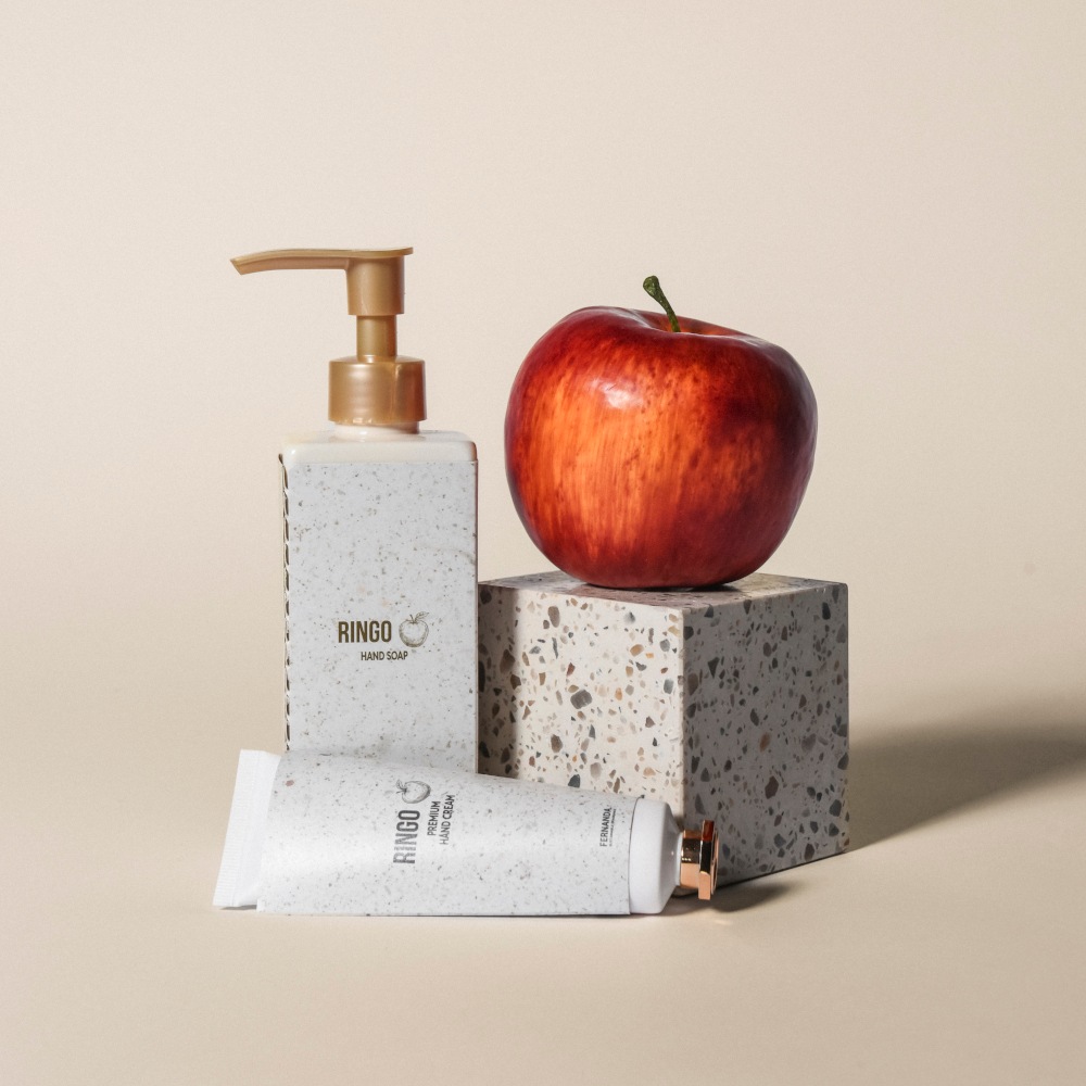 フレグランスプレミアムハンドソープ（リンゴ）/Fragrance Premium Hand Soap (RINGO)