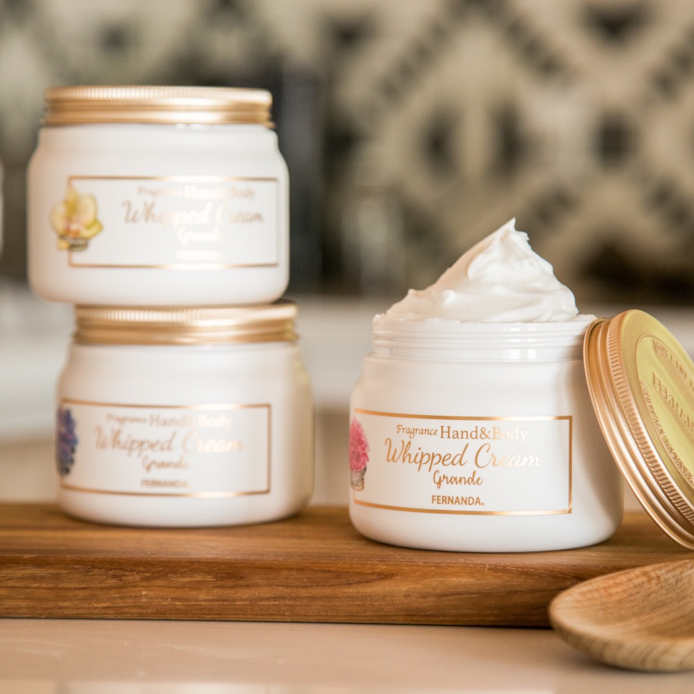 フレグランスハンド＆ボディホイップクリーム グランデ(リリークラウン