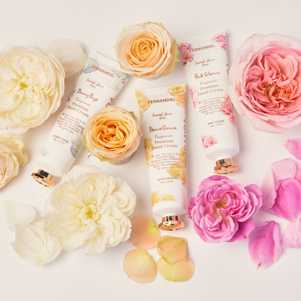 フレグランスプレミアムハンドクリーム（シャイングレイス）/Fragrance Premium Hand Cream (Shine Grace)