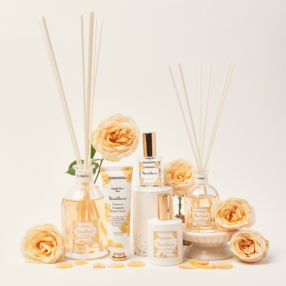フレグランスプレミアムハンドクリーム（シャイングレイス）/Fragrance Premium Hand Cream (Shine Grace)