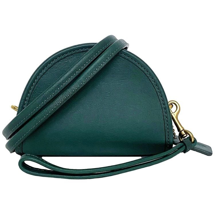 未使用Coach コーチ ハーフムーン ミニバッグ