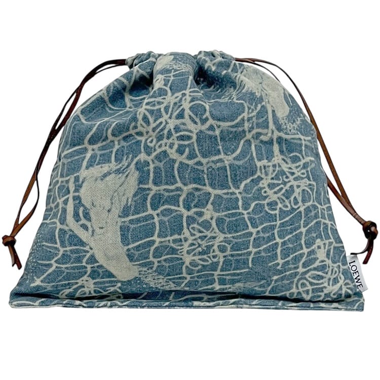 LOEWE 巾着ポーチ ロエベ 巾着ポーチ ライトブルー パウラズイビザ クラッチバッグ