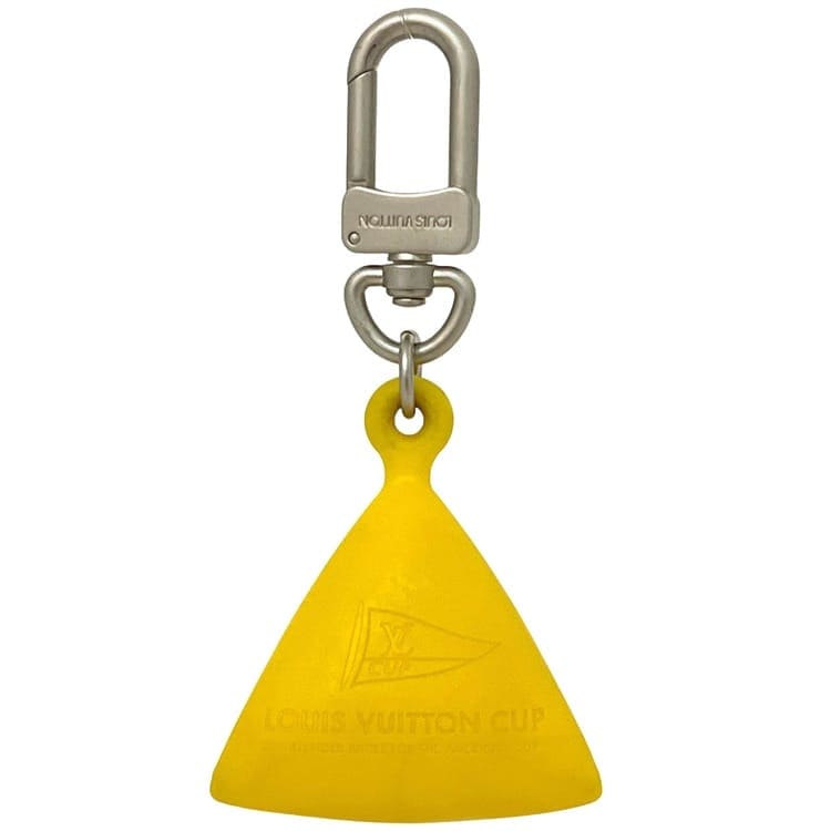 ルイ ヴィトン キーホルダー イエロー ヴィトンカップ キーリング ラバー メタル 中古 LOUIS VUITTON LVカップ トライアングル バッグチャーム 黄色 メンズ レディース 男女兼用 シンプル ヴィンテージ コレクション ルイ ヴィトン キーホルダー イエロー ヴィトンカップ キーリング