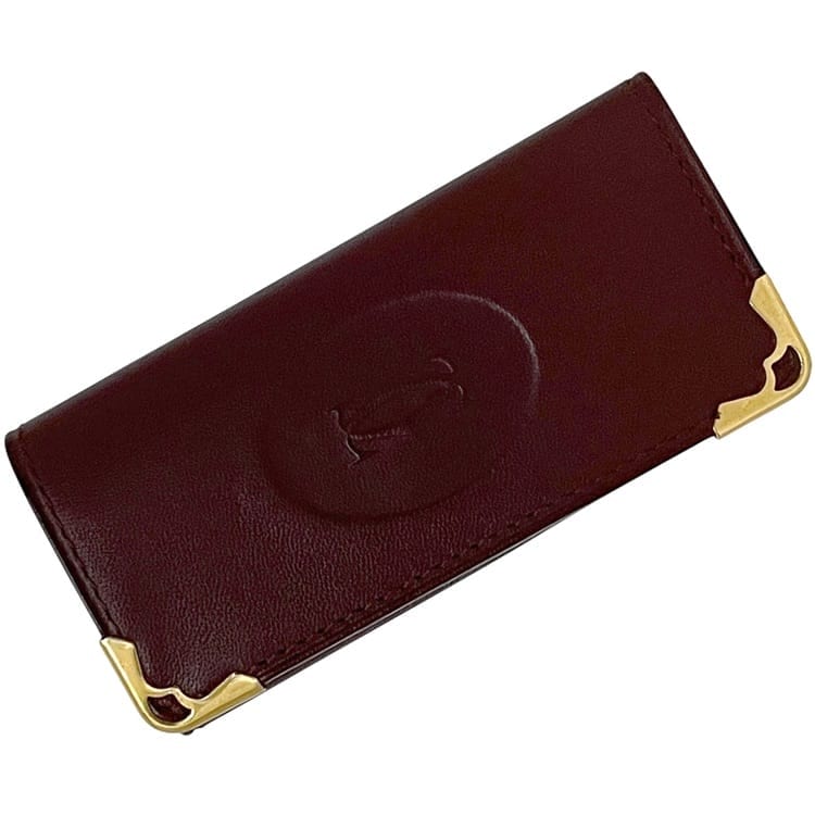 カルティエ 4連 キーケース ボルドー マスト 美品 レザー 中古 Cartier ワンポイント ロゴ ホック 鍵 ホルダー ヴィンテージ 定番 人気 レディース メンズ 男女兼用 ゴールド金具 ワインレッド シンプル ロゴ刻印 赤 カルティエ 4連 キーケース ボルドー マスト 美品 レザー 中古 Cartier