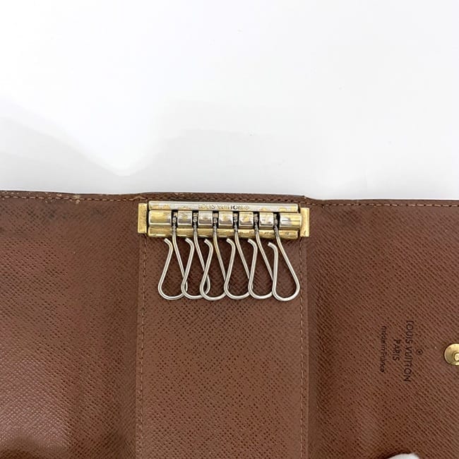 ルイ ヴィトン キーケース ミュルティキレ6 ec-23264 ブラウン モノグラム M62630 6連 モノグラムキャンバス 中古 CT1166 LOUIS VUITTON 鍵 ホルダー フック ヴィンテージ LV 定番 人気 小物 お洒落 ケース 小さい コンパクト 高級感 ブランド 本物 鑑定済み ルイ ヴィトン キーケース ミュルティキレ6 ec-23264 ブラウン