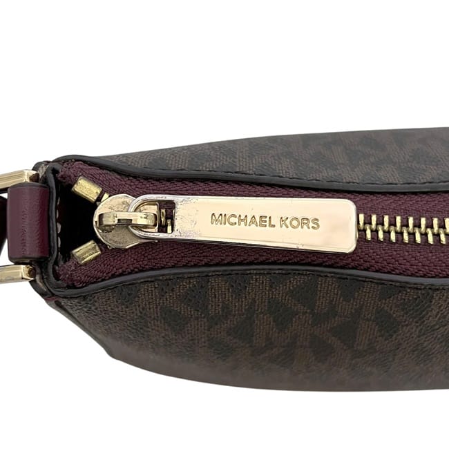 マイケルコース ショルダーバッグ ジェットセット ブラウン ボルドー 35S1GTVC3B 美品 ポーチ付き PVC レザー 中古 MICHAEL KORS クロスボディ 茶色 ポーチ付き ファスナー レディース 定番 人気 斜め掛け マイケルコース ショルダーバッグ ジェットセット ブラウン ボルドー