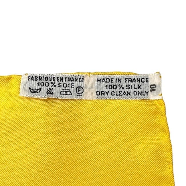 新品未使用⭐︎HERMES エルメス シルク ハンカチ　イエロー HERMESのフリマアイテム一覧