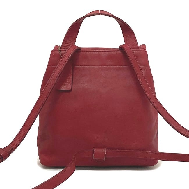 コーチ ミニ リュック レッド 4152 リュックサック レザー 中古 COACH 赤 フラップ マグネット デイバッグ ヴィンテージ ベルト  シンプル 無地 ゴールド金具 マチ有 定番 人気 レディース コンパクト ミニバッグ お洒落 高級感 | ブランドバッグ,コーチ | フリマハイ 