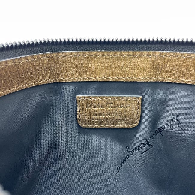 サルヴァトーレ フェラガモ クラッチバッグ ec-23404 ブラウン