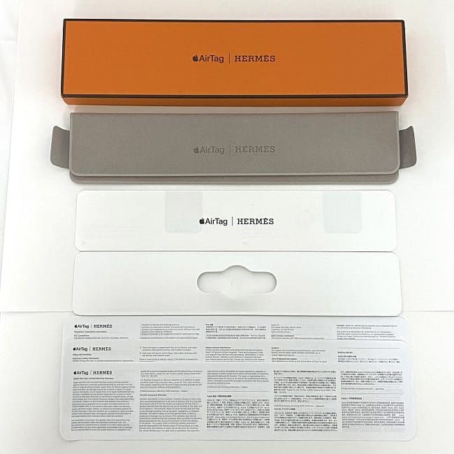 HERMES　AirTag 本体　レザーケース　新品未使用 AirTag Hermesのバッグチャーム（オレンジ）が届きました