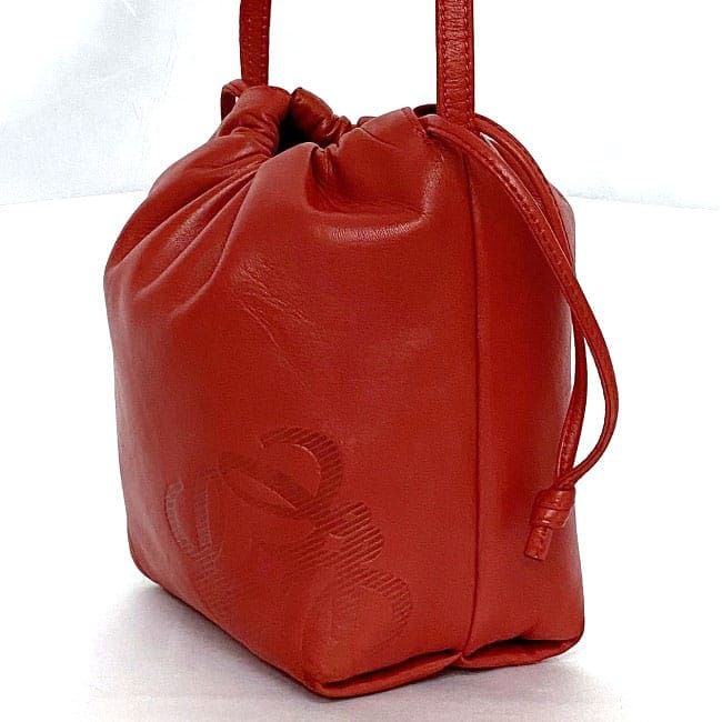 ロエベ　LOEWE アナグラムロゴ　ハンドバッグ　巾着型　レッド LOEWE ロエベ アナグラム ショルダーバッグ フラメンコ 巾着