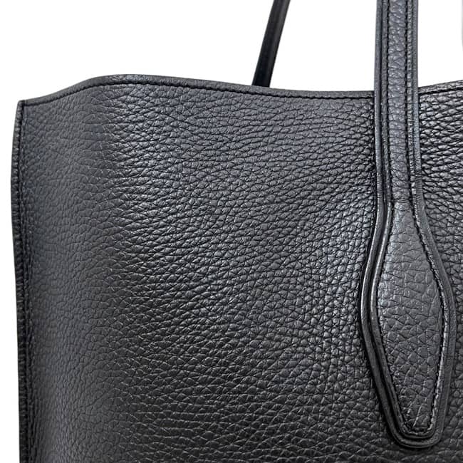 TOD's ジョイ　トートバッグ ブラック　レザー トッズ ジョイ トートバッグ ブラック 黒 美品 タッセル グレイン