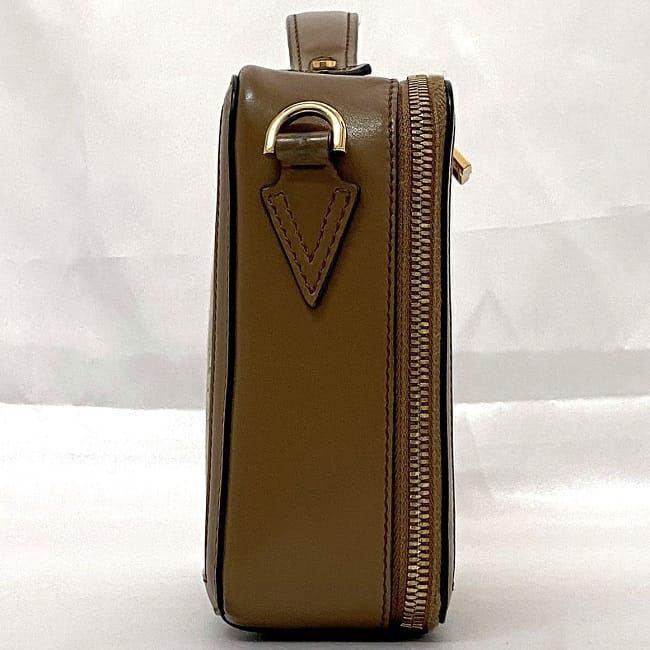 ヴェルサーチ ２way ショルダー バッグ f-21651 ブラウン ベージュ 2023 10017691A07951 2N24V 美品 トランク レザー 中古 ICタグ反応有 VERSACE ロゴ ボックス クロスボディ ファスナー バニティ トップハンドル セカンドバッグ 茶色 ブランド 本物 鑑定済み ヴェルサーチ 2way ショルダー バッグ f-21651 ブラウン ベージュ