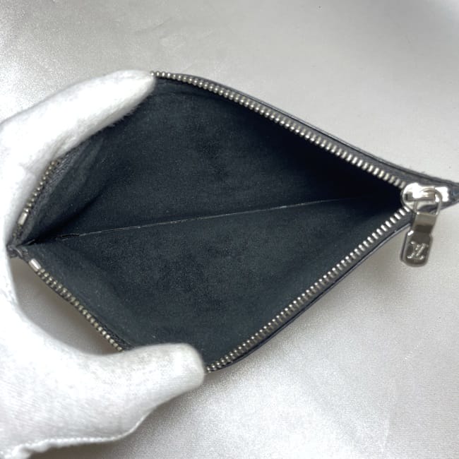 ルイ ヴィトン ポーチ ec-23639 ブラック ノワール エピ M80155 美品