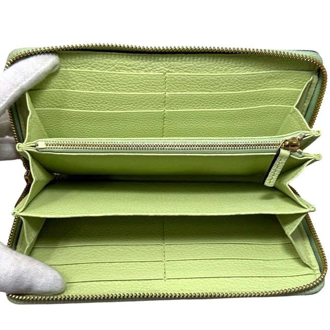 グッチ ラウンドファスナー 長財布 ライトグリーン 658694 美品 財布