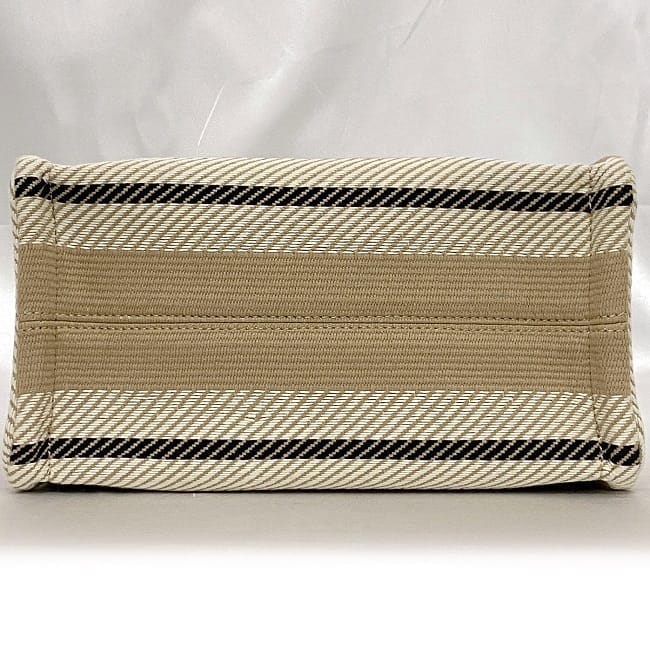 セリーヌ ２way バッグ カバ タイス スモール f-22695 ベージュ トリオンフ 美品 ショルダーバッグ キャンバス レザー 中古 U-GA-1242 CELINE ハンドバッグ ロゴ ボーダー 自立 ミニバッグ 軽い 肩掛け 使いやすい 人気 定番 シンプル ブランド 本物 鑑定済み セリーヌ 2way バッグ カバ タイス スモール f-22695 ベージュ