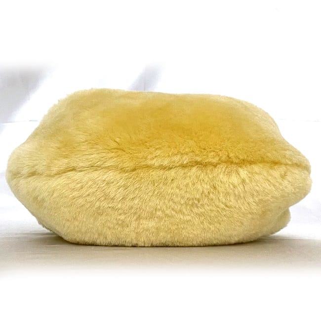 ボッテガヴェネタ ハンドバッグ ミニジョディ f-22989 イエロー ベージュ 680697V1C209321 美品 ムートン 中古 B09683256W BOTTEGA VENETA ミニ バッグ ツイスト シンプル ファー ファーバッグ レディース ファスナー ジョディ 黄色 ブランド 本物 鑑定済み ボッテガヴェネタ ハンドバッグ ミニジョディ f-22989 イエロー