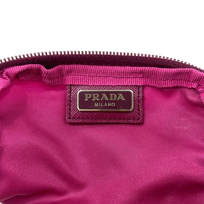 美品 プラダ アクセサリーポーチ ハンドバッグ テスートナイロン 三角タグ 紫 極 美品 PRADA プラダ 三角ロゴ プレート 金具 テスート