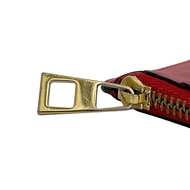 ロエベ ケース レッド リピートアナグラム C499Z40X04 Ｌ字 ファスナー レザー 中古 051703 LOEWE ロゴ 総柄 ファスナー カードホルダー 赤 メンズ レディース 男女兼用 エンボスロゴ ロゴ刻印 ロエベ コインケース レッド リピートアナグラム C499Z40X04 L字