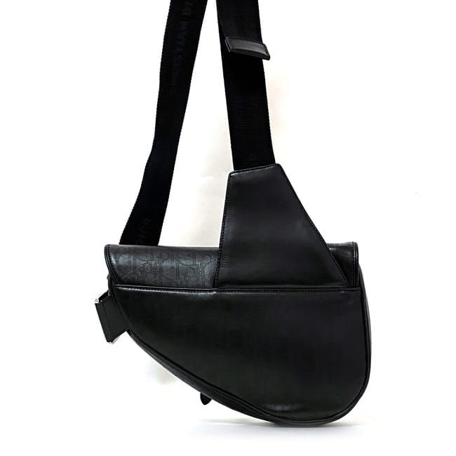 Dior ボディバッグ ブラック DIOR(ディオール) アレックス・フォックストンサドルボディﾊﾞｯｸﾞ