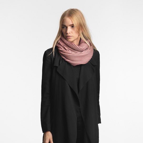 Pleece Snood(�ץ꡼�������̡��ɡ˥ԥ� �ޥե顼���ͥå��������ޡ� DESIGN HOUSE stockholm�ǥ�����ϥ��������ȥå��ۥ��