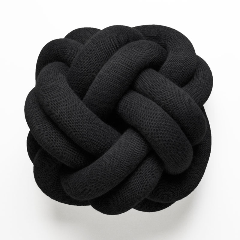北欧クッションカバー Woodnotesウッドノーツ/black 北欧クッションカバー Woodnotesウッドノーツ/black Knot Cushion
