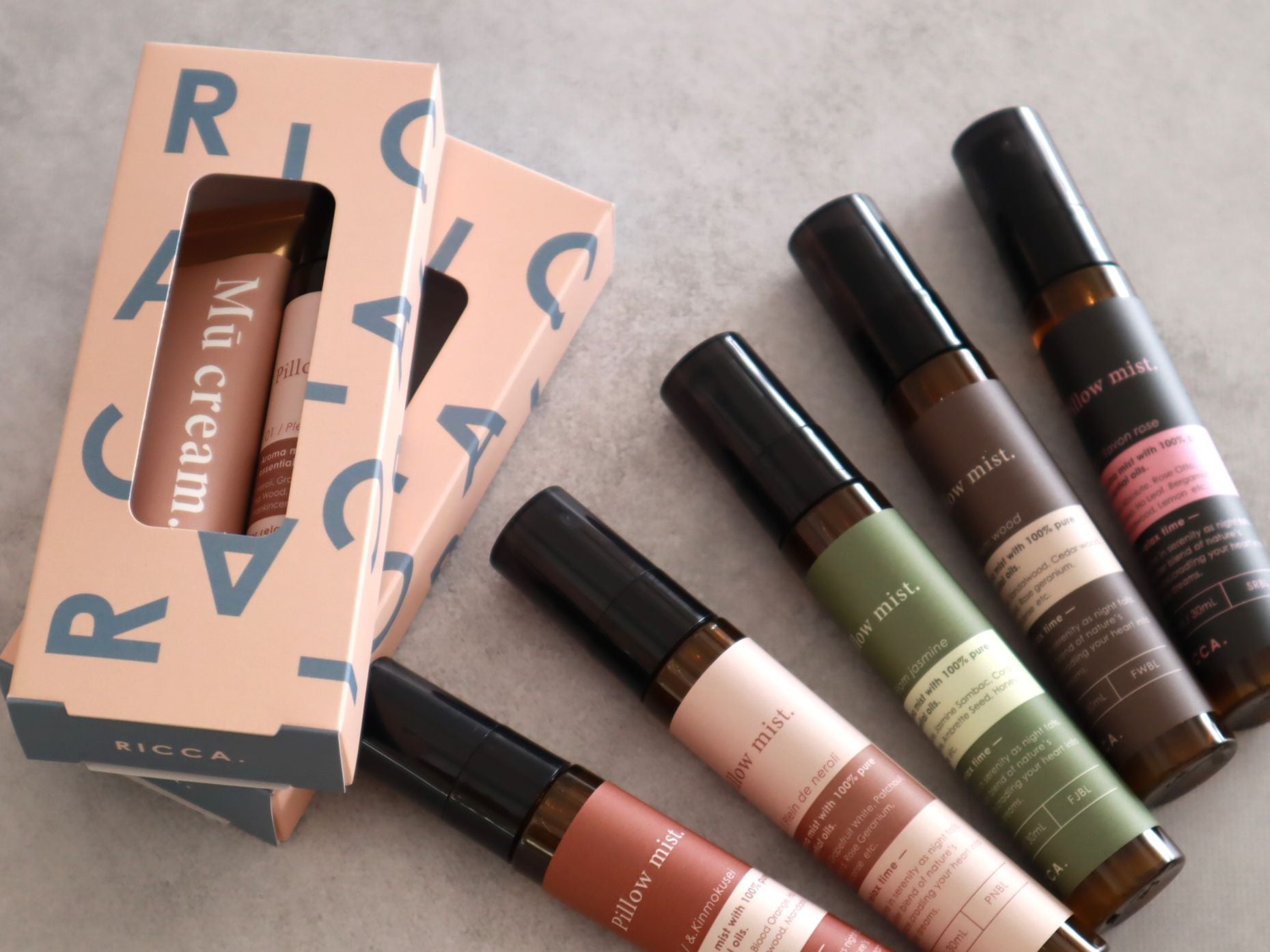 ハンド＆ヘアケアクリームとピローミストGIFTBOX