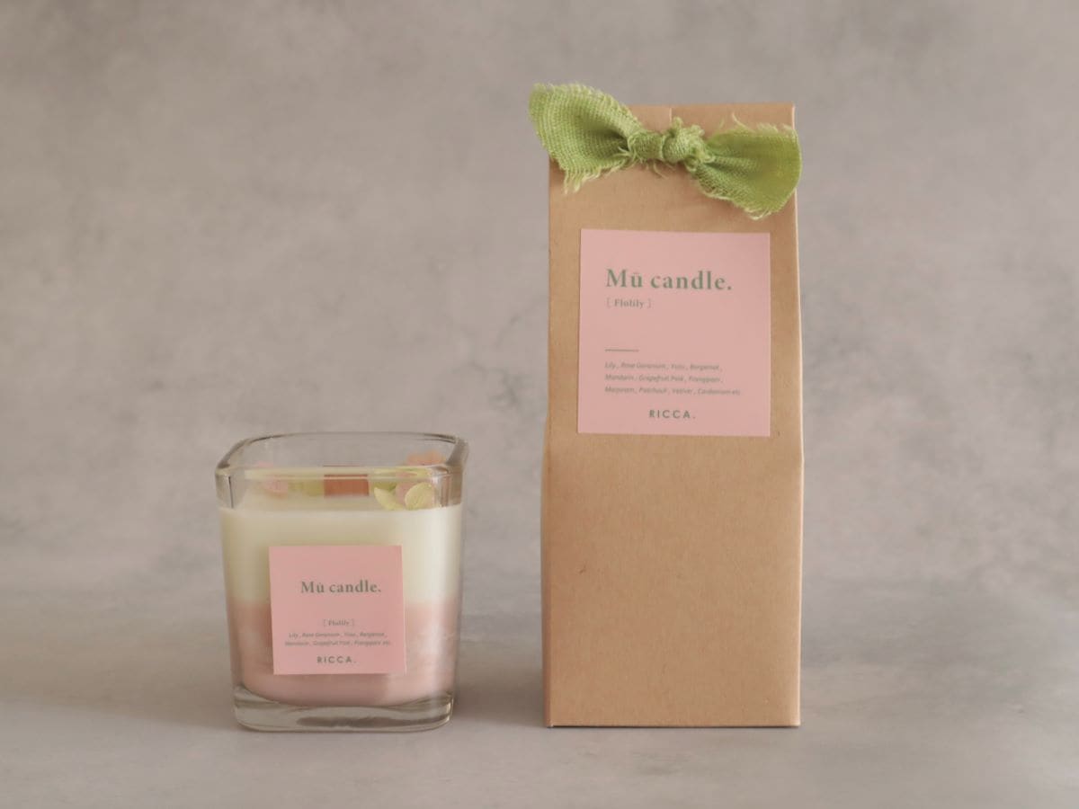 ボタニカルアロマキャンドル　-  フロリリー -