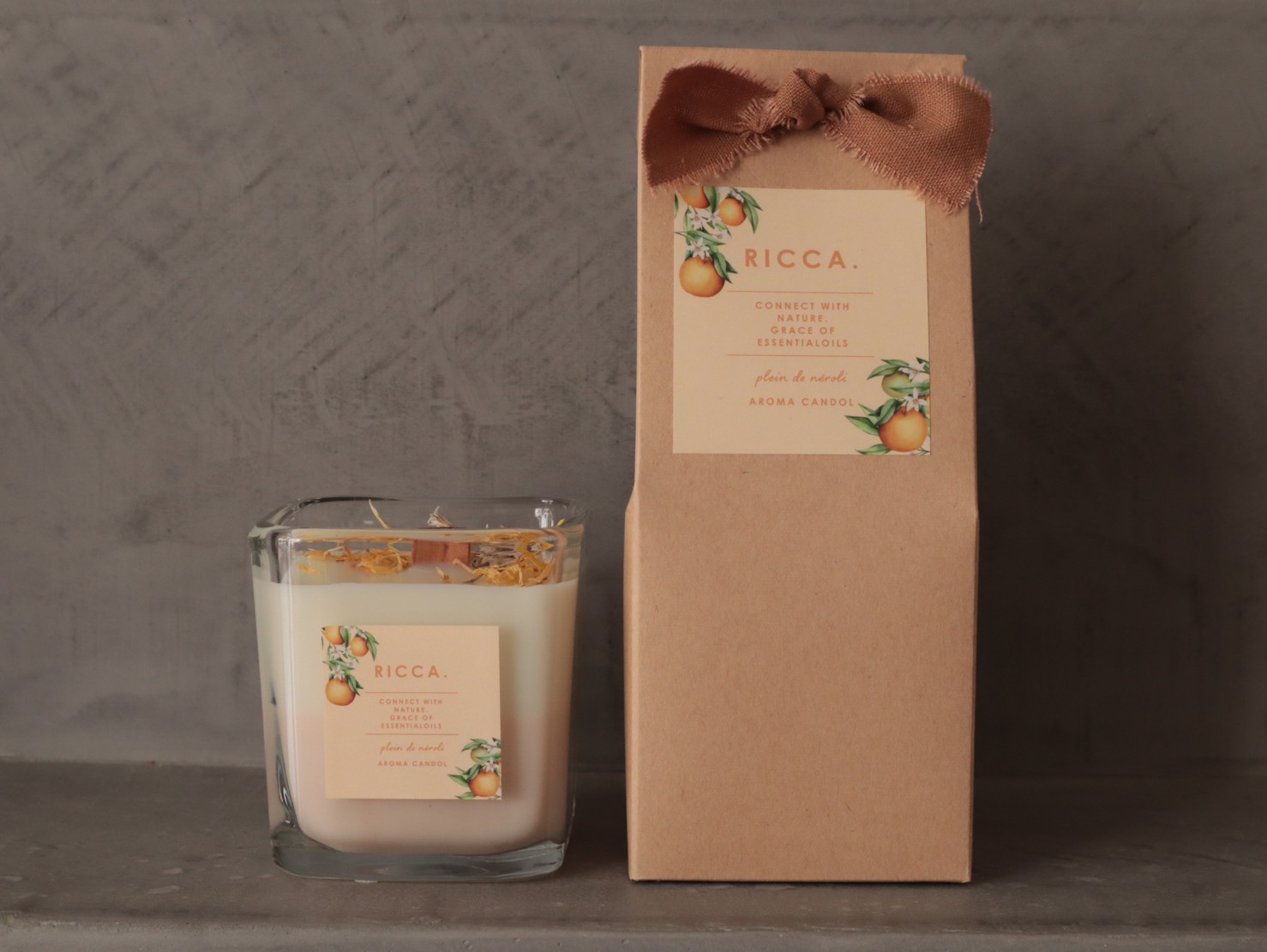 ボタニカルアロマキャンドル- プランドゥネロリ -