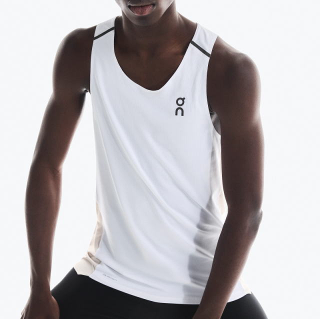 On オン ランニング タンクトップ Tシャツ Performance Tank 1 M