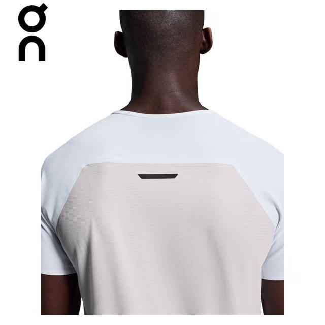 On オン ランニング 半袖Tシャツ Performance-T 3 M White/Silver