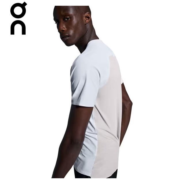 On オン ランニング 半袖Tシャツ Performance-T 3 M White/Silver