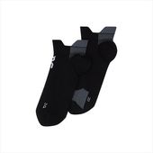 On ���� Performance Run Sock Low U Black/Eclipse 2UF10060106 ��˥��å��� ���˥󥰥��å��� �ѥե����ޥ� ��� ���å� ���� �Ρ����硼 ����֤��� ���å���� �̵��� �ۼ�®�� �ɥ饤 �尵���������ݡ��� �졼�� �ȥ졼�˥� �ޥ饽��