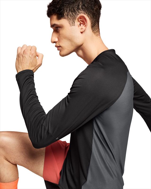 On ���� ���˥� ĹµT����� Performance Long-T ��� 1ME10240106 Black/Eclipse �ѥե����ޥ� ����-T ���� �졼�� �ޥ饽�� �ȥ��� �ȥ쥤����˥� �ޥ饽�� �۴�®��  L/S ���󥰥��꡼��