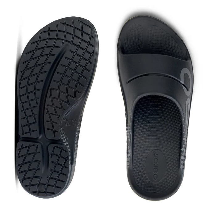 OOFOS �����ե��� �ꥫ�Х꡼������� OOahh Sport �������� ���ݡ��� 5020040 Black Matrix �׷�ۼ� ���å���� ����������� ���ݡ��ĥ������ ��� ��ǥ����� ��˥��å��� ���˥� �ޥ饽�� �襬 ���ݡ��� �ӡ����� �ӡ���������� ���饤��