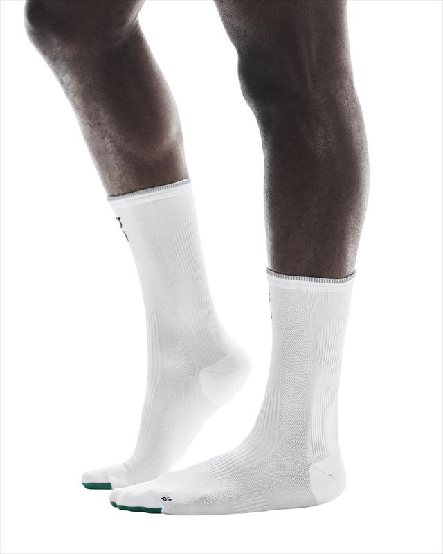 On ���� Elite Run Sock High U White/Ivory 2UF10010924 ��˥��å��� ���˥󥰥��å��� ���꡼�� ��� ���å� �ϥ� �ߥ˥��롼 �ϥ����å��� Ĺ��Υ��� �̵��� �ۼ�®�� DryTec �ɥ饤�ƥå� �尵���������ݡ��� �졼�� �ȥ졼�˥� �ƥ���� �ޥ饽��