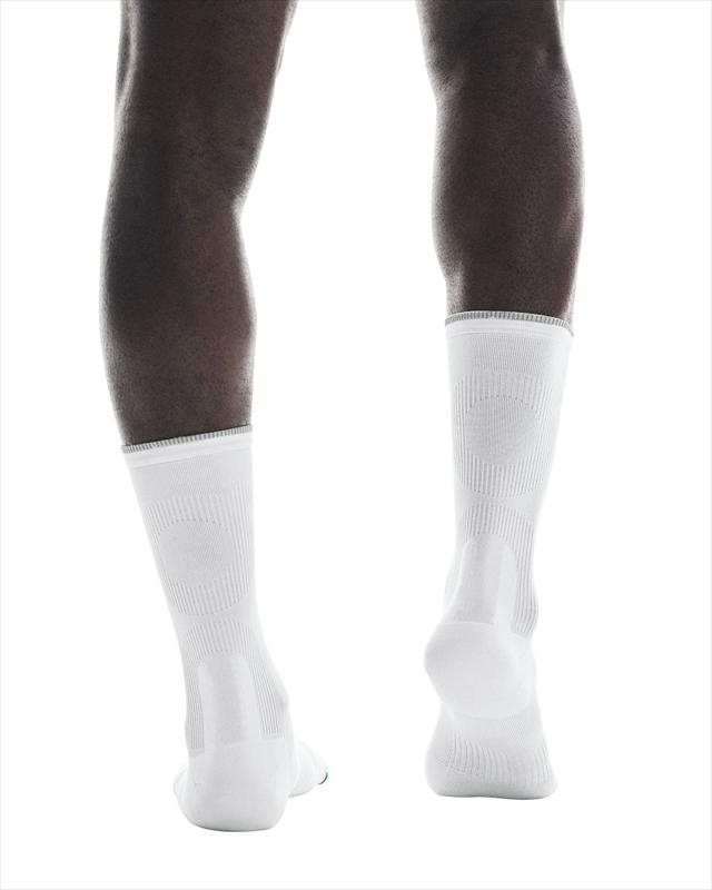 On ���� Elite Run Sock High U White/Ivory 2UF10010924 ��˥��å��� ���˥󥰥��å��� ���꡼�� ��� ���å� �ϥ� �ߥ˥��롼 �ϥ����å��� Ĺ��Υ��� �̵��� �ۼ�®�� DryTec �ɥ饤�ƥå� �尵���������ݡ��� �졼�� �ȥ졼�˥� �ƥ���� �ޥ饽��