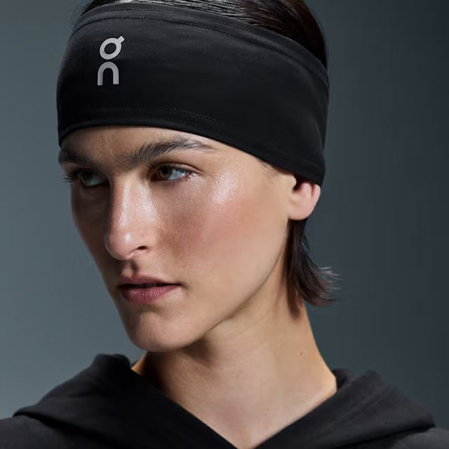 On ���� ���˥� Core Headband U Black 2UE30480553�����إåɥХ�� �ȥ쥤����˥� �ȥ��� �ޥ饽�� �л� �ȥ�å��� ���祮�� �����ȥɥ� �ϥ�����  ����ʤ��ե��åȴ� ���餫΢���� ��ե쥯���� �Ƶ�ȿ�� ®�� �ݲ� �Ȥ�