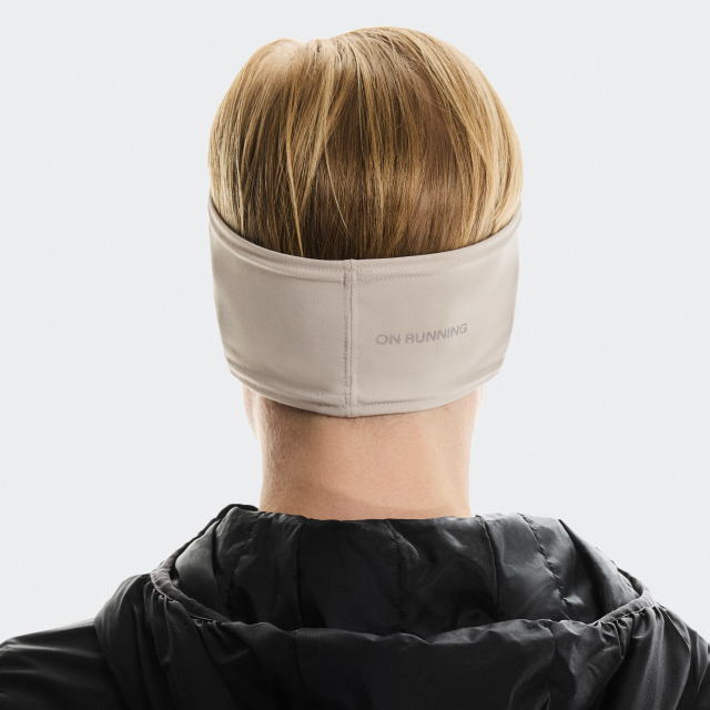 On ���� ���˥� Core Headband U Truffle 2UE30483888 �����إåɥХ�� �ȥ쥤����˥� �ȥ��� �ޥ饽�� �л� �ȥ�å��� ���祮�� �����ȥɥ� �ϥ����� ����ʤ��ե��åȴ� ���餫΢���� ��ե쥯���� �Ƶ�ȿ�� ®�� �ݲ� �Ȥ�