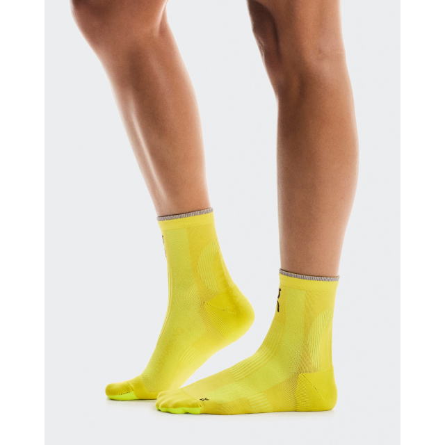 On ���� Elite Run Sock Mid1 U Lime 2UF10432347 ��˥��å��� ���˥󥰥��å��� ���꡼�� ��� ���å� �ߥå� ������������ ����֤��� Ĺ��Υ��� �̵��� �ۼ�®�� DryTec �ɥ饤�ƥå� �尵���������ݡ��� �졼�� �ȥ졼�˥� �ƥ���� �ޥ饽��