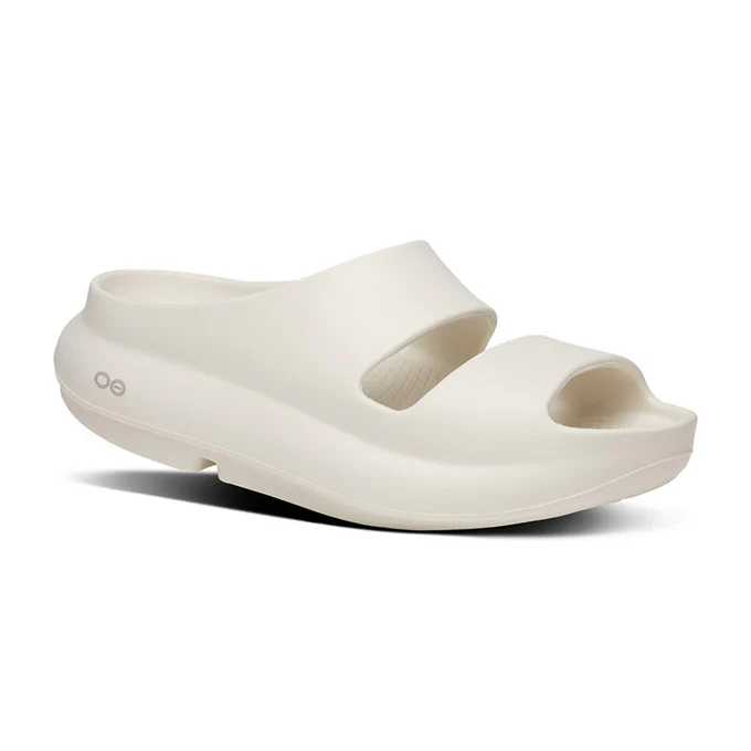 OOFOS �����ե��� �ꥫ�Х꡼������� OOyea Chalk �ۥ磻�� ���� �׷�ۼ� ���å���� ����������� ���ݡ��ĥ������ ��� ��ǥ����� ��˥��å��� ���˥� �ޥ饽�� �襬 ���ݡ��� �ӡ����� �ӡ���������� ���饤��