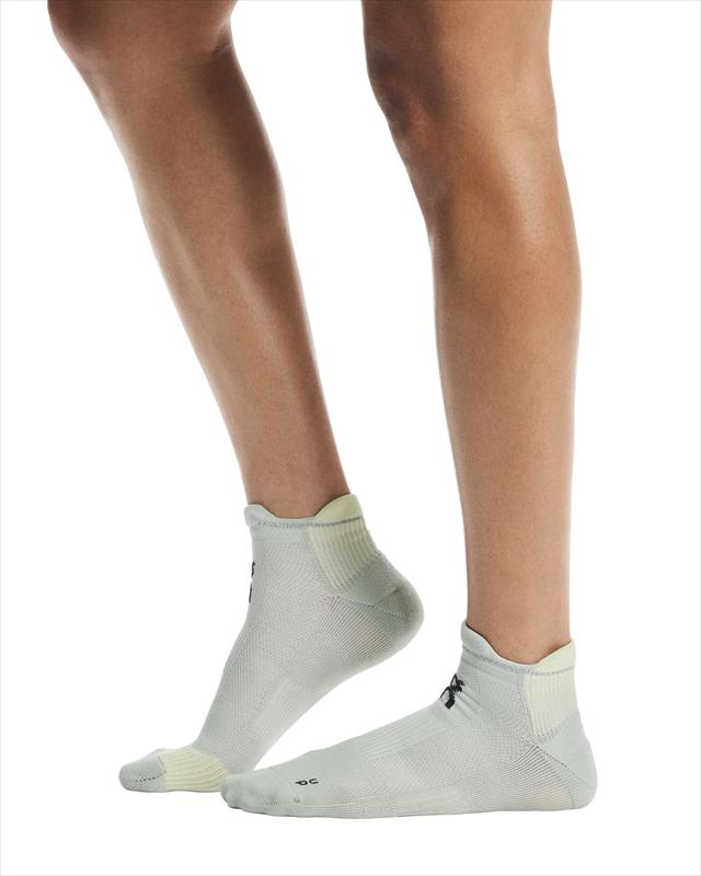 On ���� Performance Run Sock Low U Tin/Lemonade 2UF10064781 ��˥��å��� ���˥󥰥��å��� �ѥե����ޥ� ��� ���å� ���� �Ρ����硼 ����֤��� ���å���� �̵��� �ۼ�®�� �ɥ饤 �尵���������ݡ��� �졼�� �ȥ졼�˥� �ޥ饽��