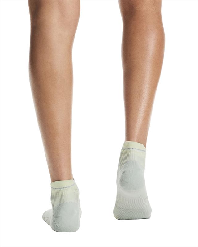 On ���� Performance Run Sock Low U Tin/Lemonade 2UF10064781 ��˥��å��� ���˥󥰥��å��� �ѥե����ޥ� ��� ���å� ���� �Ρ����硼 ����֤��� ���å���� �̵��� �ۼ�®�� �ɥ饤 �尵���������ݡ��� �졼�� �ȥ졼�˥� �ޥ饽��
