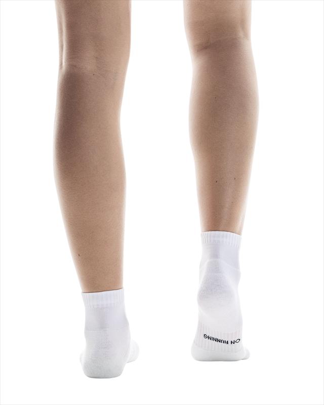 On ���� Core Run Sock Mid 2P U White 2UF10070069 ��˥��å��� ���˥󥰥��å��� ���� ��� ���å� �ߥå� 2­�� 2­���å� ������������ ����֤��� ���å���� �̵��� �ۼ�®�� �ɥ饤 �尵���������ݡ��� �졼�� �ȥ졼�˥� �ޥ饽��