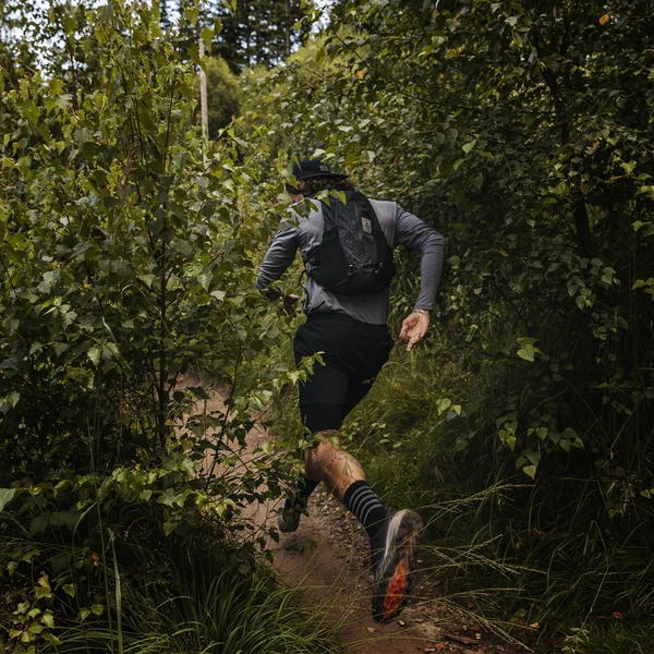 SAYSKY ���������� ���˥� �Хå��ѥå� Light Running Backpack 8L Black Universe GMABP03