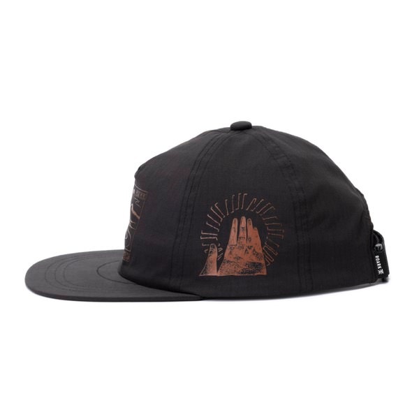 Run Amok ��󡦥���å� ���˥󥰥���å� MATHIS 5 PANEL RH739-BLK ��˥��å��� BLACK ��˥��å��� ����������Х��Х� ROARK Revival �ޥƥ��� 5�ѥͥ� ˹�� �ȥ쥤����˥� �ȥ��� �ޥ饽�� ���祮�� �����ȥɥ�