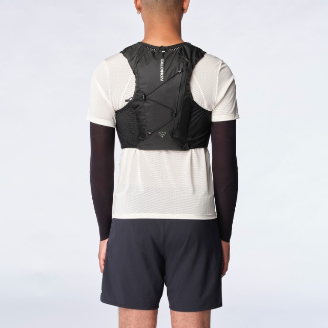 SALOMON ������� �٥��� �Хå��ѥå� Active SKIN 4 NO FLASKS LC2205400 BLACK/METAL/ ��˥��å���  �����ƥ��֥����� 4 �ȥ��󥶥å� ���˥󥰥٥��� ���å����å� �ϥ��ɥ졼����� �л� �ȥ�å��� ��� ��ǥ����� �ȥ��� ���å� �ե饹��̵��